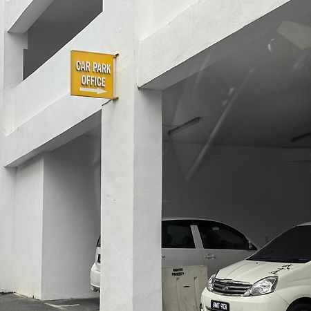 Homezstay Soho Timesquare Miri Buitenkant foto