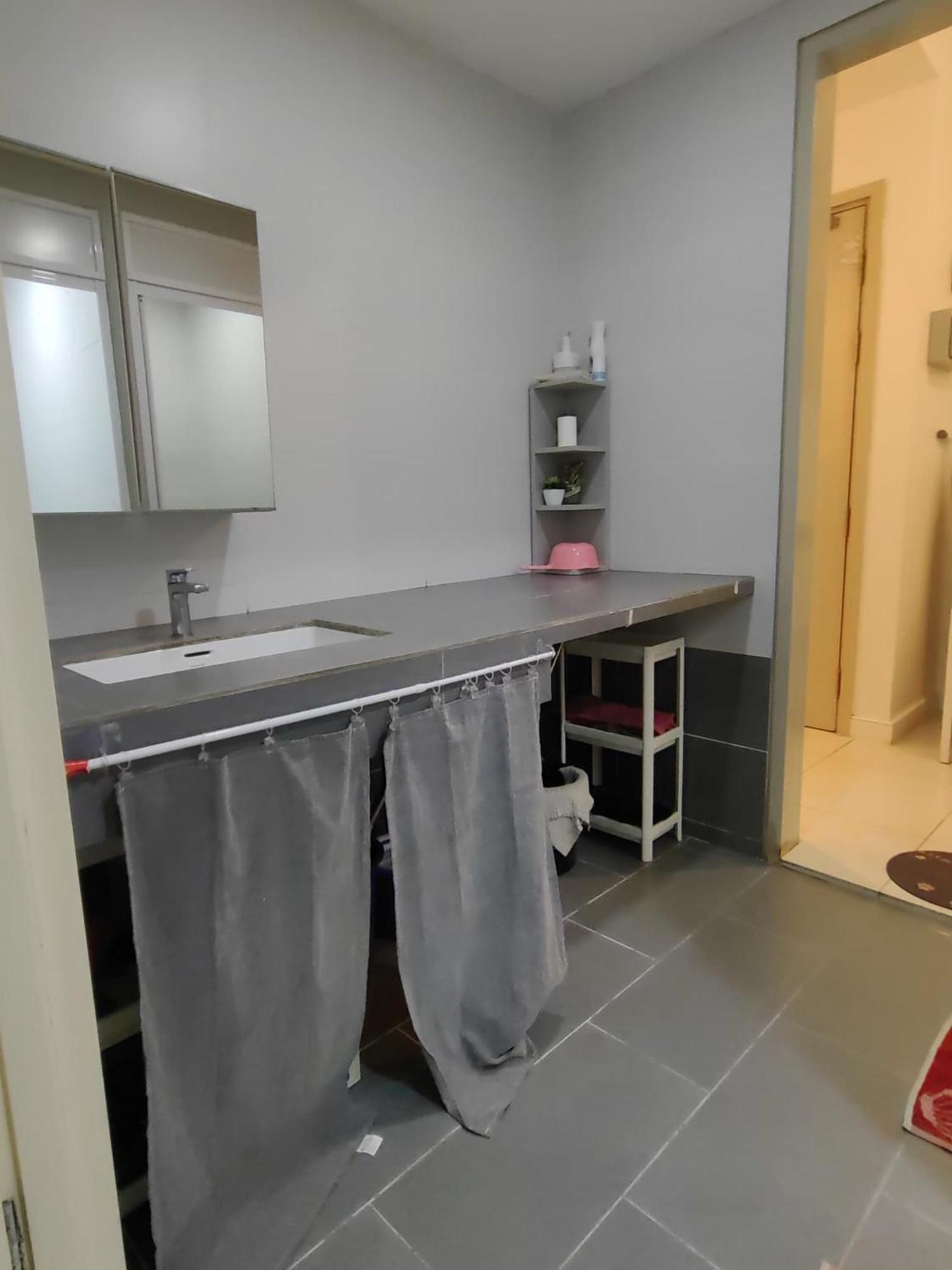 Homezstay Soho Timesquare Miri Buitenkant foto