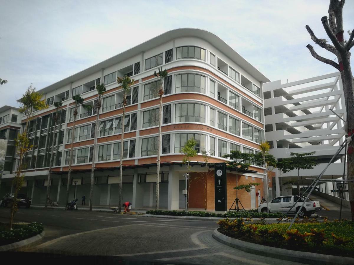 Homezstay Soho Timesquare Miri Buitenkant foto